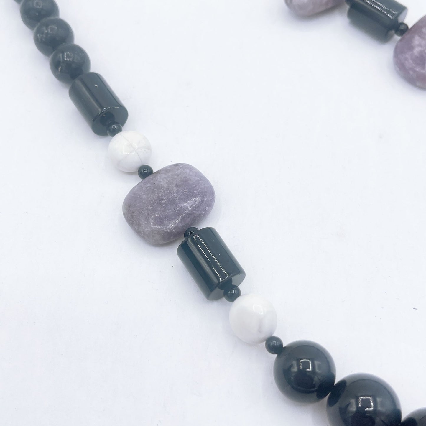 Black White Levander Natural Stones Beads Necklace Medium