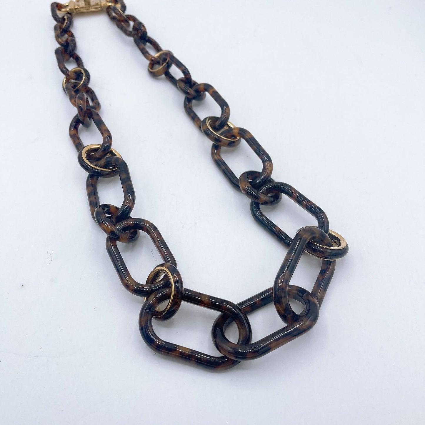 Michael Kors Faux Tortoise Resin Graduated Chain Link Brown Necklace