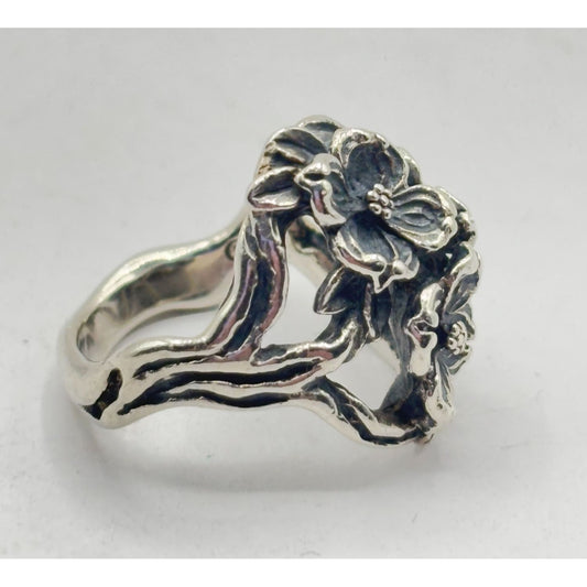 Sterling Silver Floral Design Ring Size 5.5