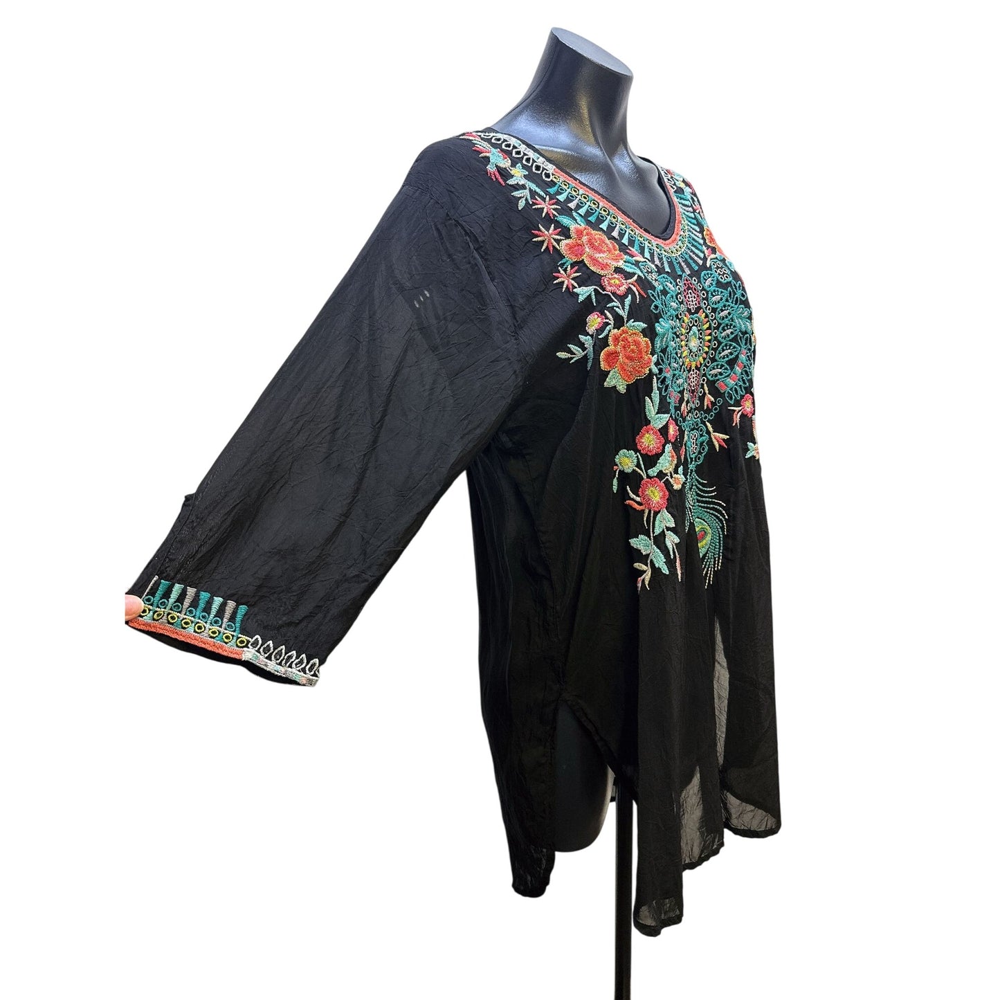 Johnny Was Boho Black Tunic Blouse w/Floral Embroidery Size L