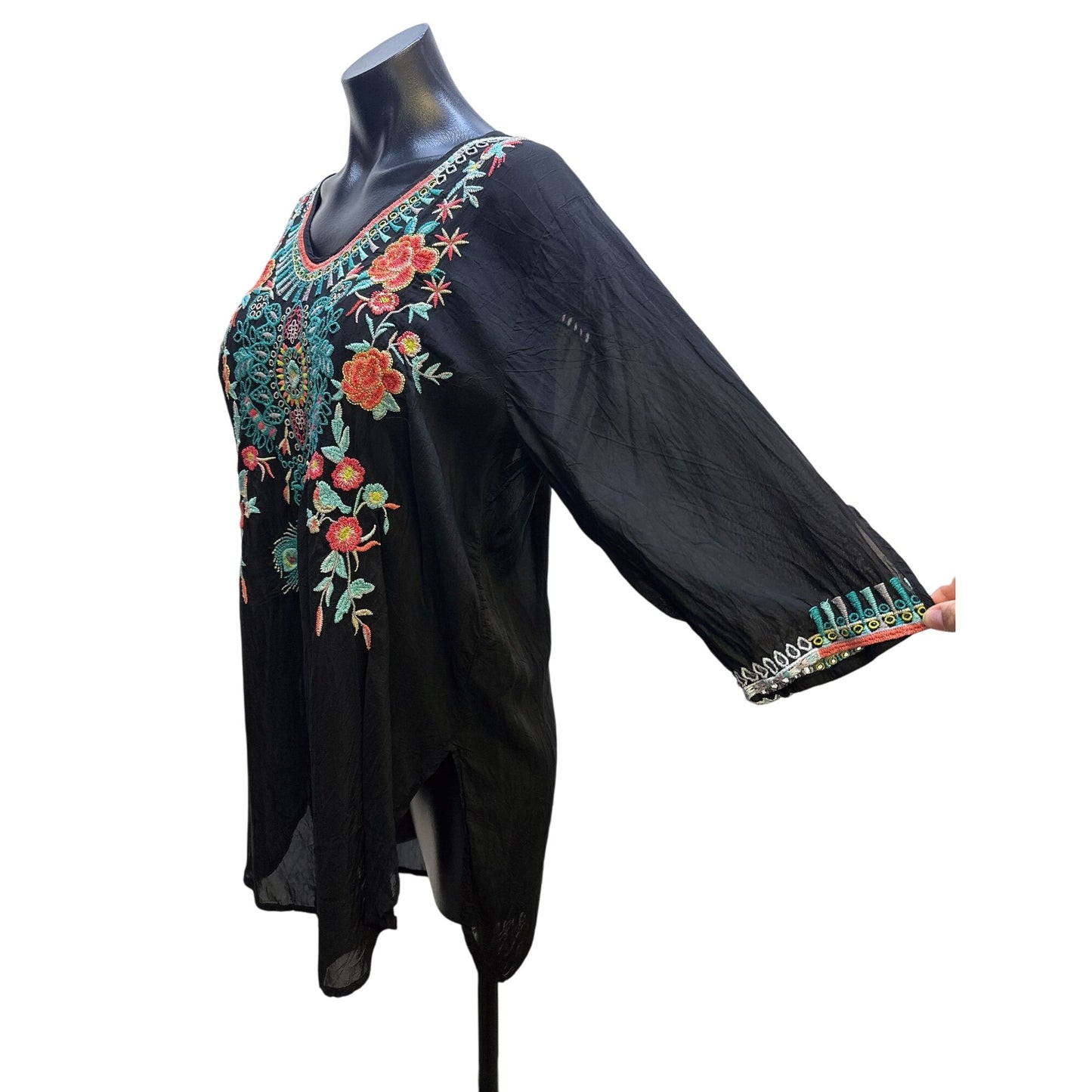 Johnny Was Boho Black Tunic Blouse w/Floral Embroidery Size L