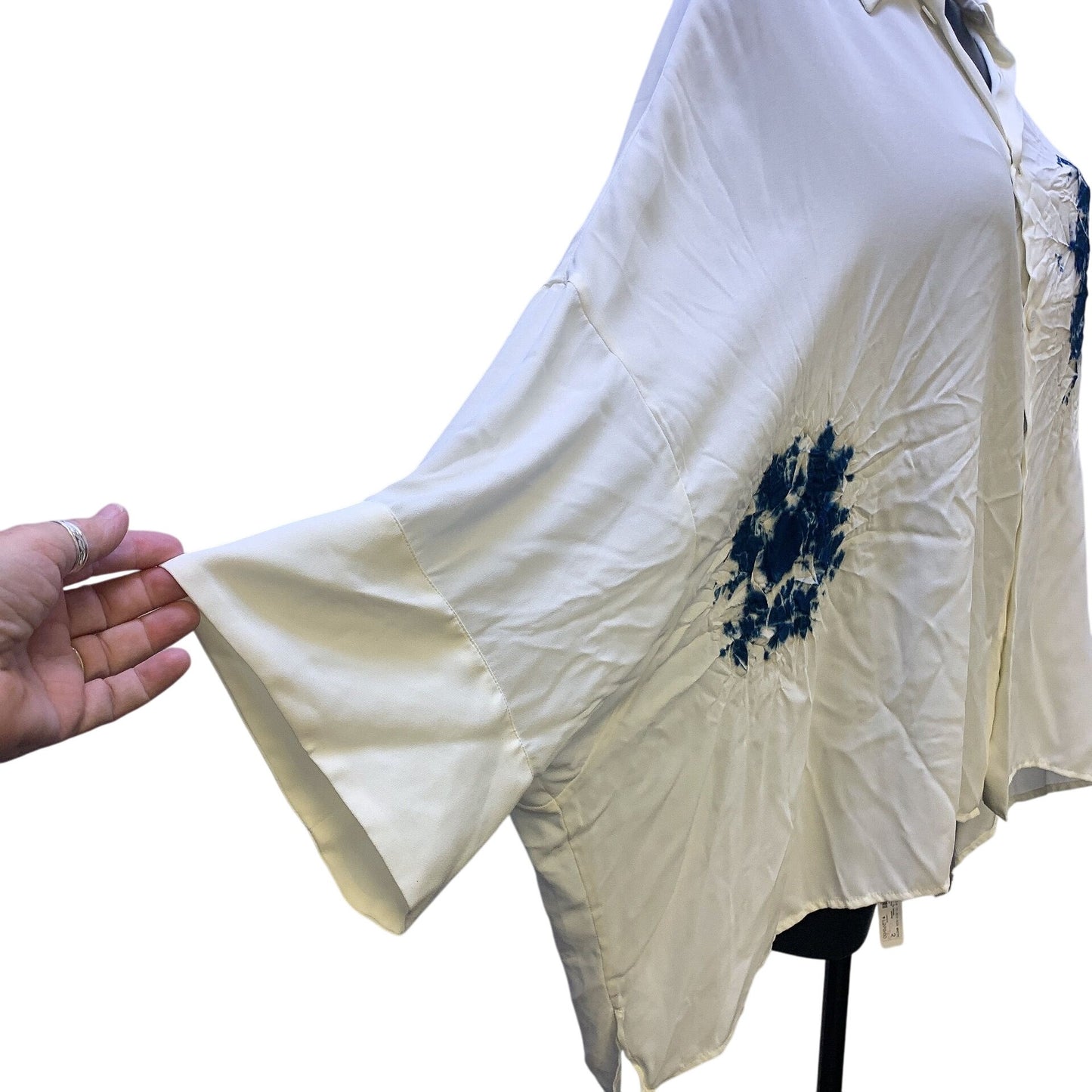 NWT Y's White & Indigo Tie-Dye Oversized Blouse, Size Small (2)
