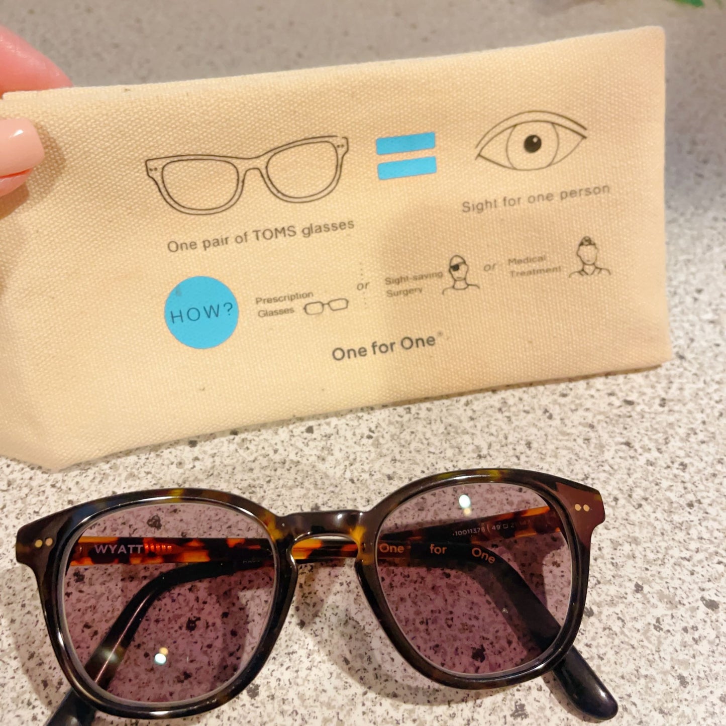 *Toms Tortoise Small Round Sunglasses