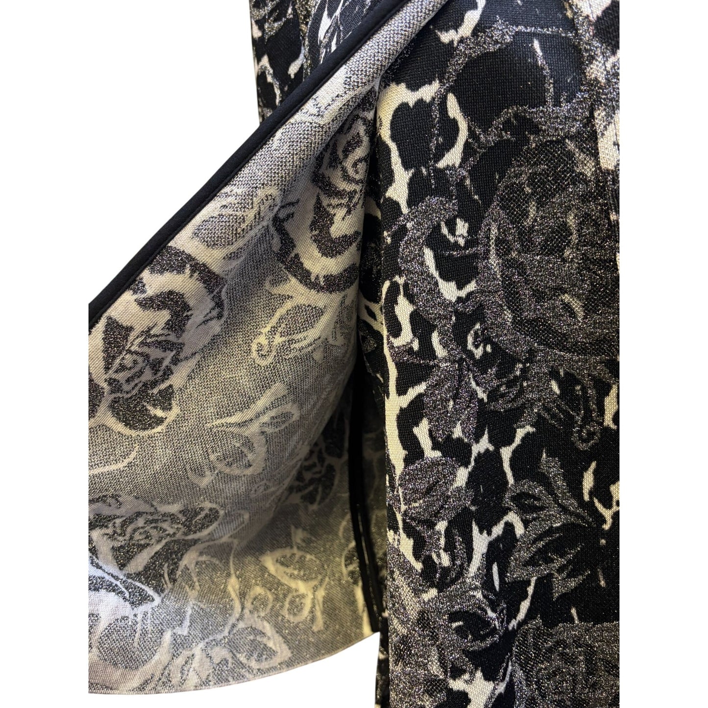 St. John Black & Silver Floral Print Sweater Set Size 10/L 2p