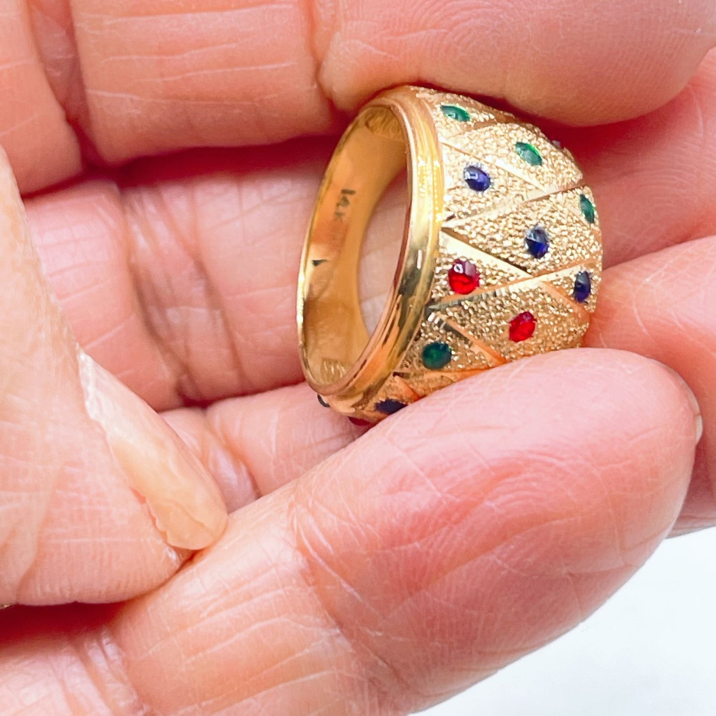 14k Gold Dome Ring With Multicolor Gemstone Accents Harlequin Pattern Design Size 5