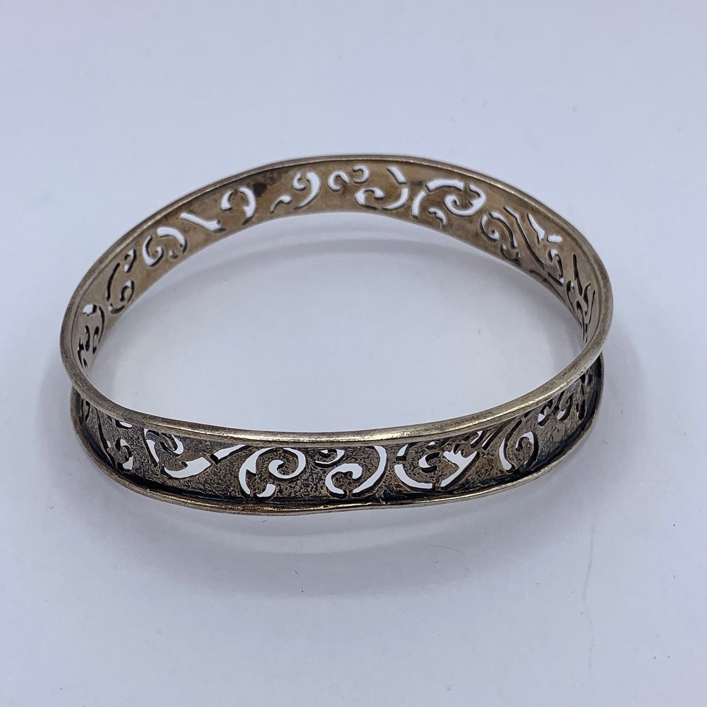 Silpada 925 Sterling Silver Bangle Bracelet With Intricate Design