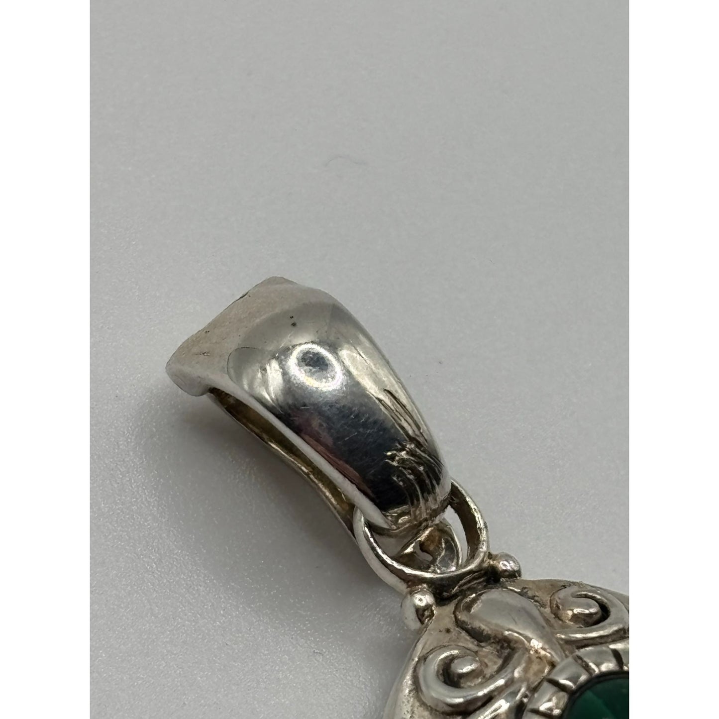 Sterling Silver 925 Oval Pendant With Green Malachite Gemstone