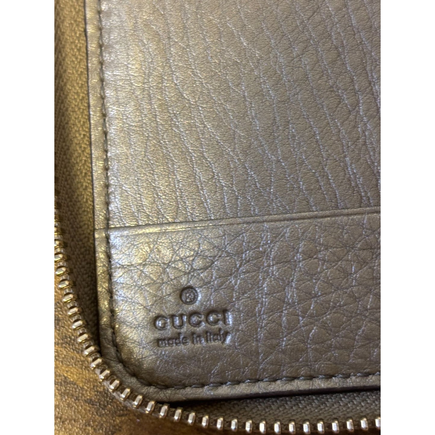 Gucci Bi-Fold Wallet Bronze