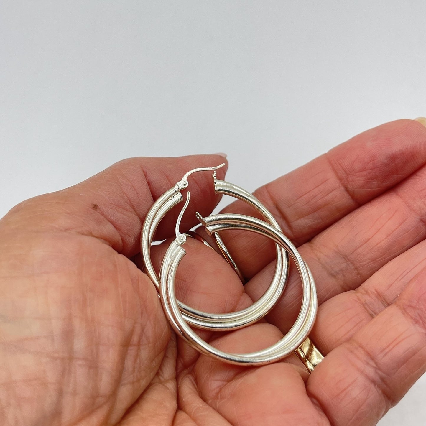 925 Sterling Silver Textured Hoop Earrings Round