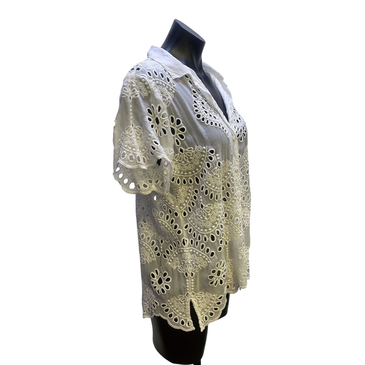 Johnny Was White Embroidered Eyelet Button Up Blouse M
