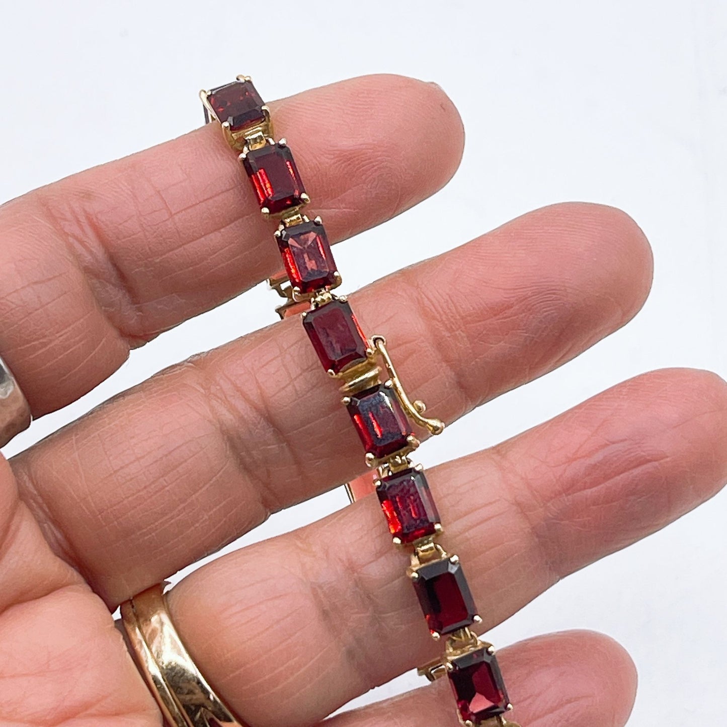 925 Gold-Plated Bracelet With Emerald-Cut Red Stones & Box Clasp