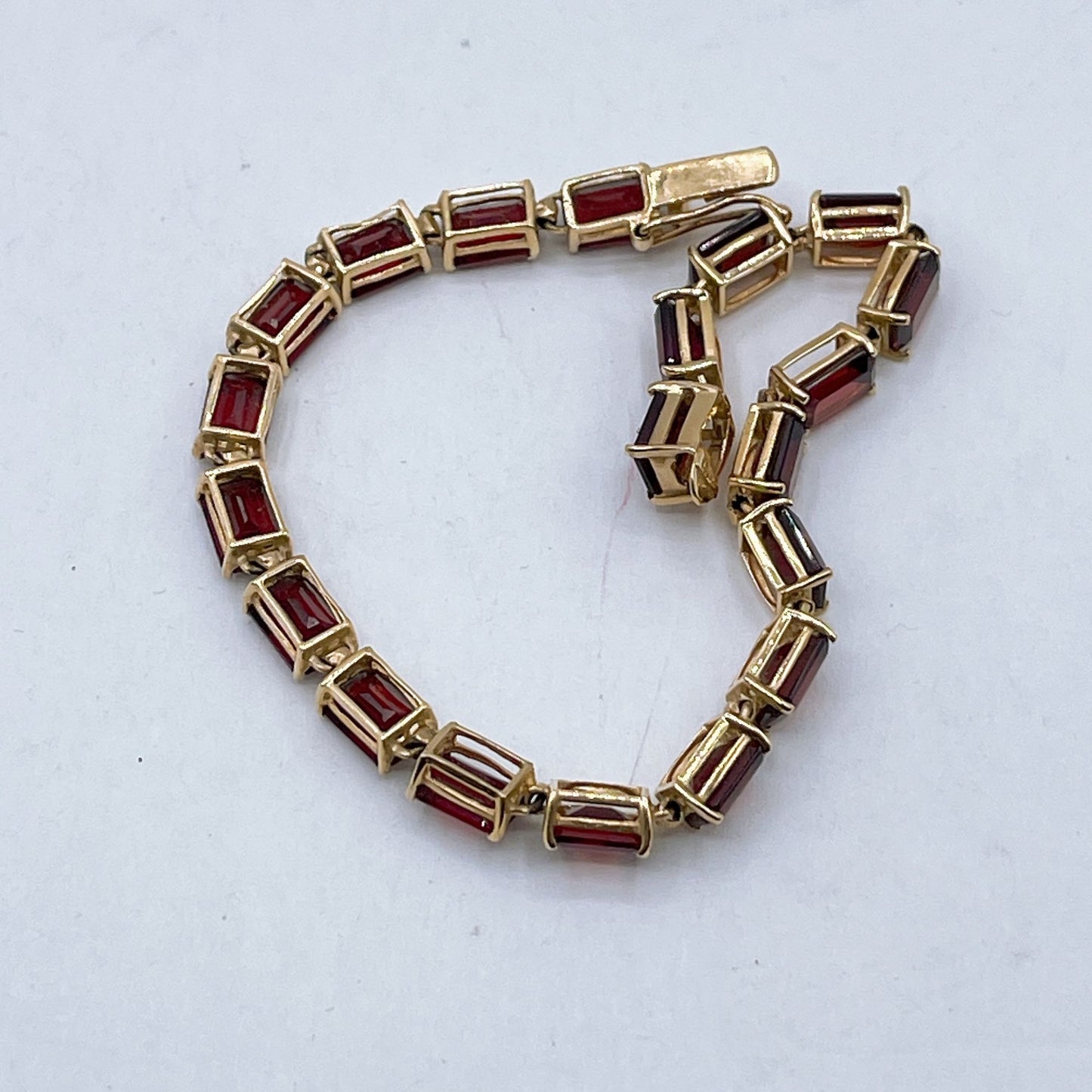 925 Gold-Plated Bracelet With Emerald-Cut Red Stones & Box Clasp