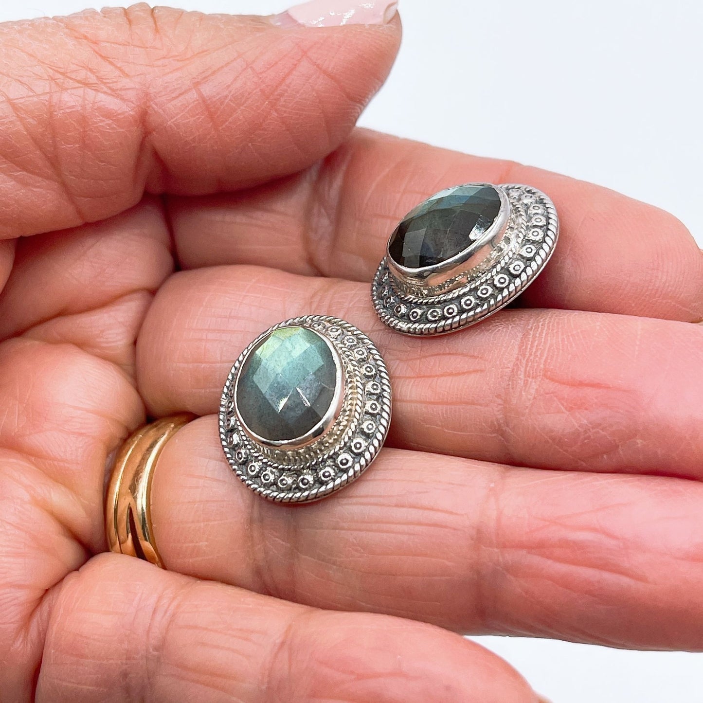 Nicky Butler Vintage 925 Sterling Silver Oval Faceted Moonstone Pierced Earrings Signed