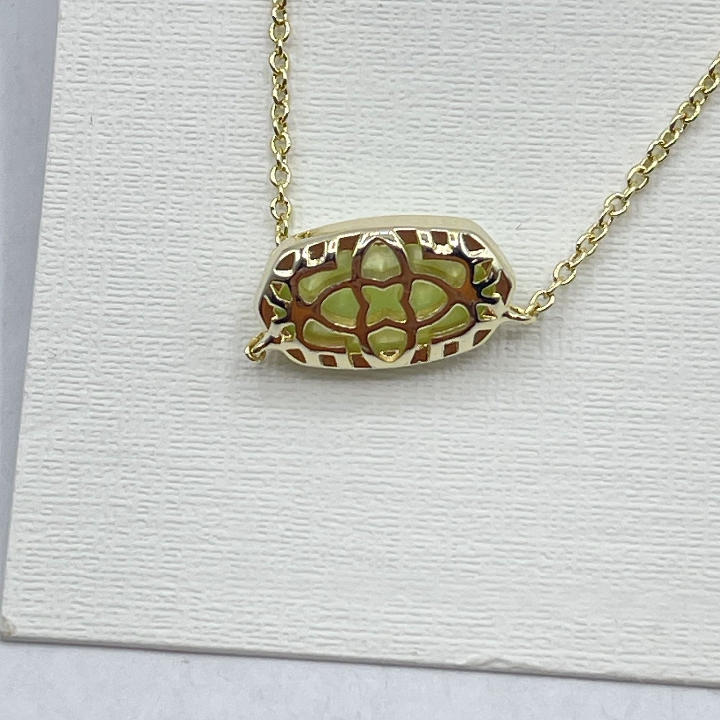 Kendra Scott Gold-Plated Chain Necklace With Green Gemstone Pendant