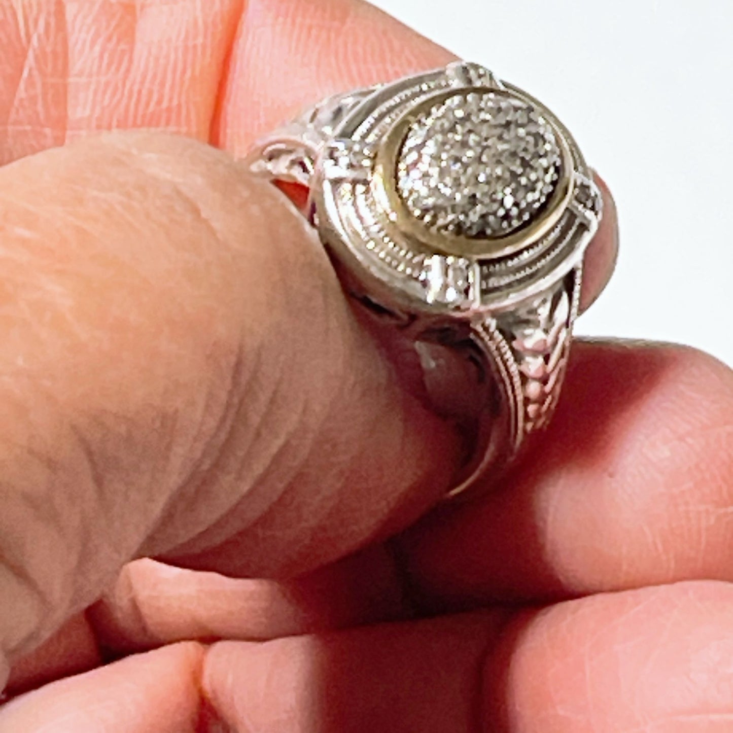Vintage-Style Sterling Silver Gold-Tone Filigree Round Pave Set Cubic Zirconia Ring Size 7.75