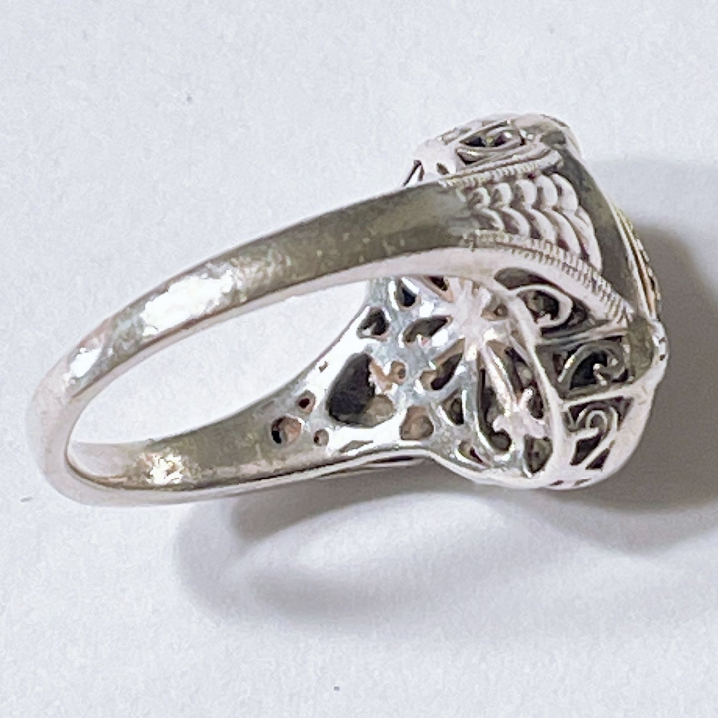 Vintage-Style Sterling Silver Gold-Tone Filigree Round Pave Set Cubic Zirconia Ring Size 7.75
