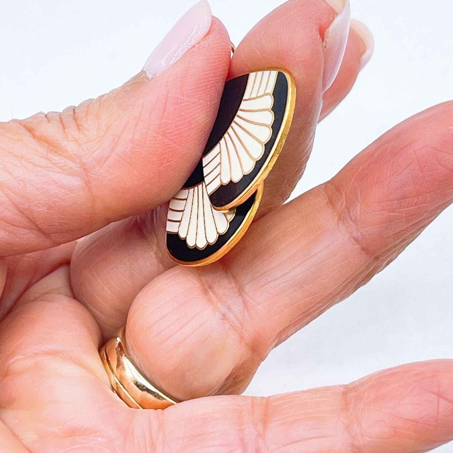 Vintage Laurel Burch Fan Earrings Black & Gold Tone Enamel Dangle