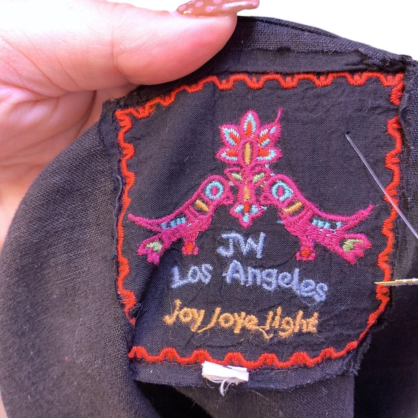 JW Los Angeles Boho Black Linen Blouse w/Colorful Geometric Embroidery Size L