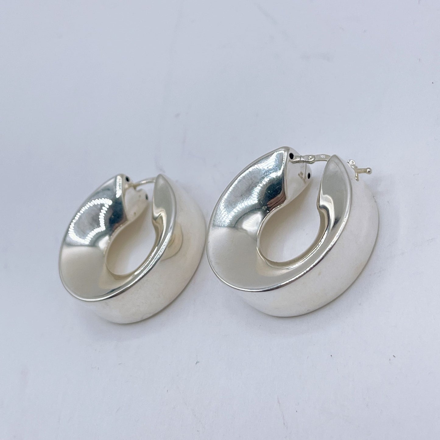 925 Sterling Silver Chunky Hoop Earrings Polished Finish Lightweight M