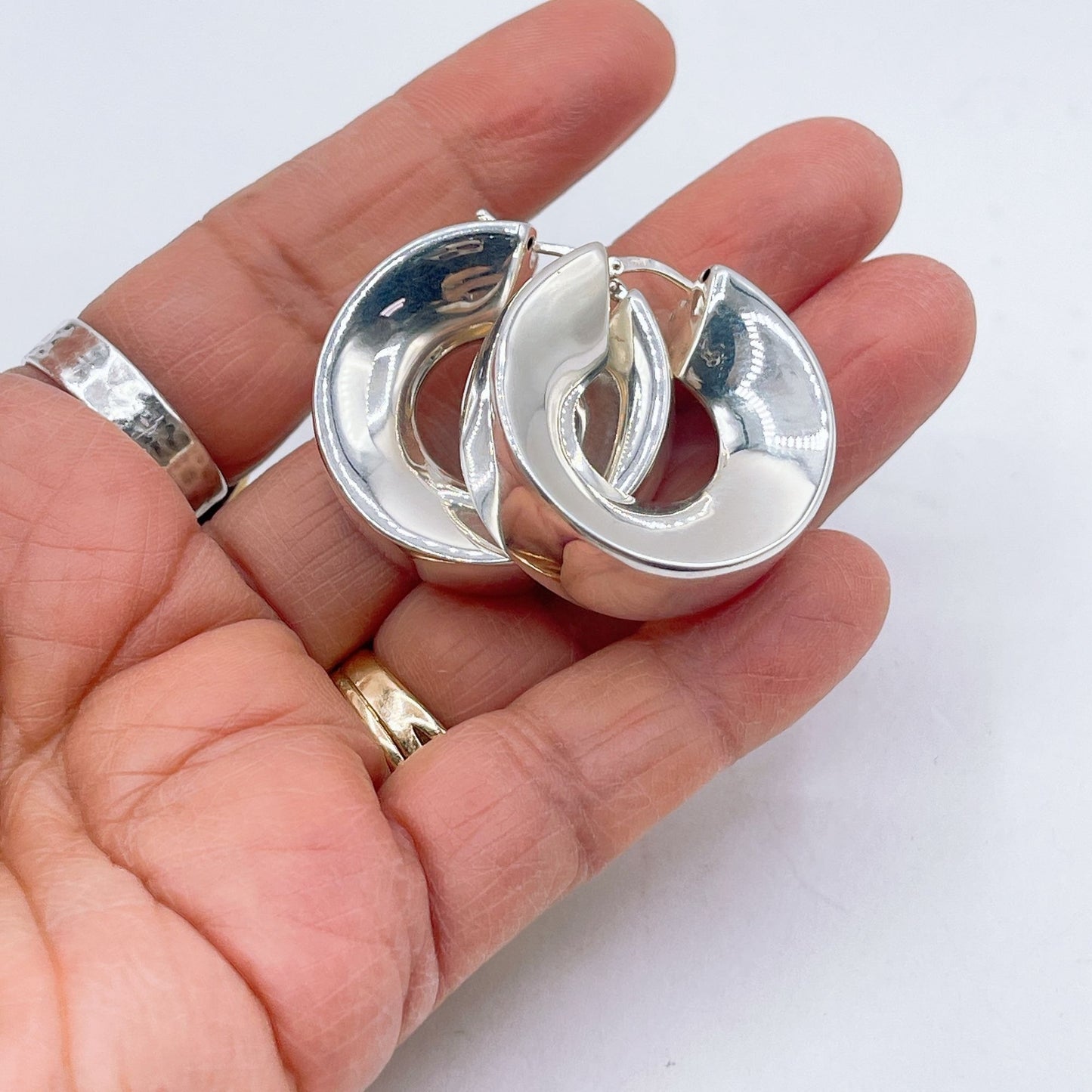 925 Sterling Silver Chunky Hoop Earrings Polished Finish Lightweight M