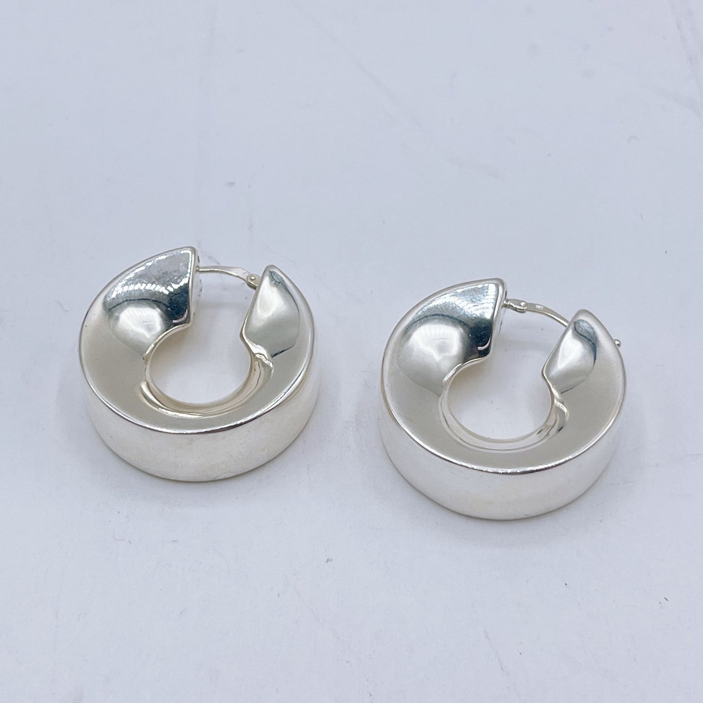 925 Sterling Silver Chunky Hoop Earrings Polished Finish Lightweight M