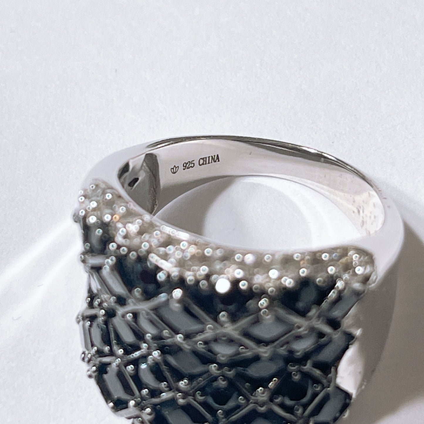 925 Sterling Silver Black Stones Grid Design Size 9