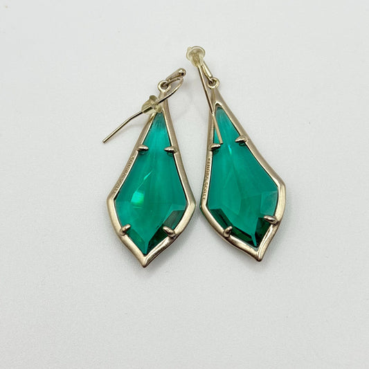 Kendra Scott Green Faceted Drop Earrings In Gold-Tone