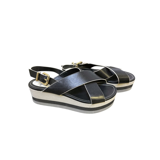 Fendi Black Leather Platform Sandals w/Gold accents Size 7.5