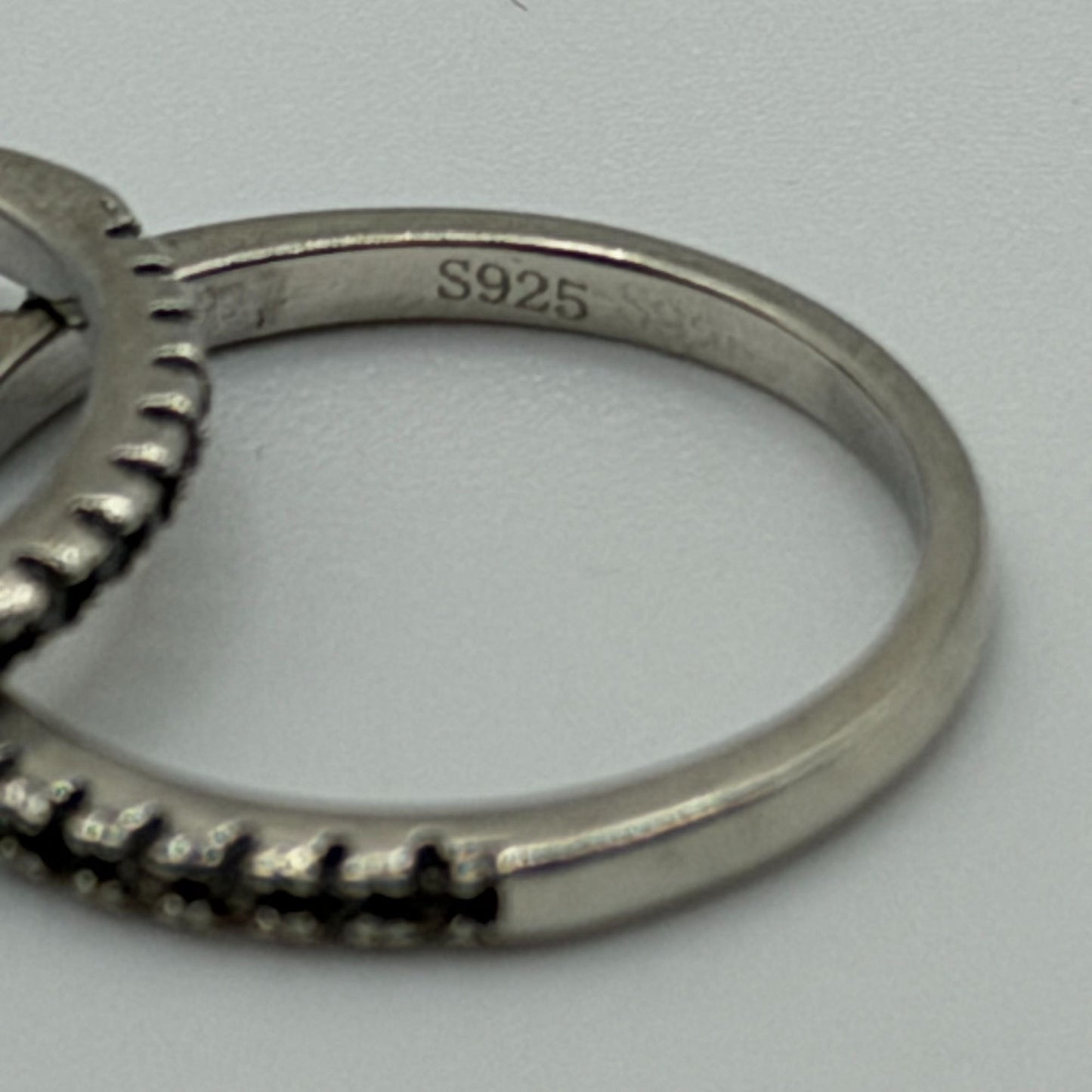 Sterling Silver 925 Stacking Rings Set Red Velvet Box size 6.25