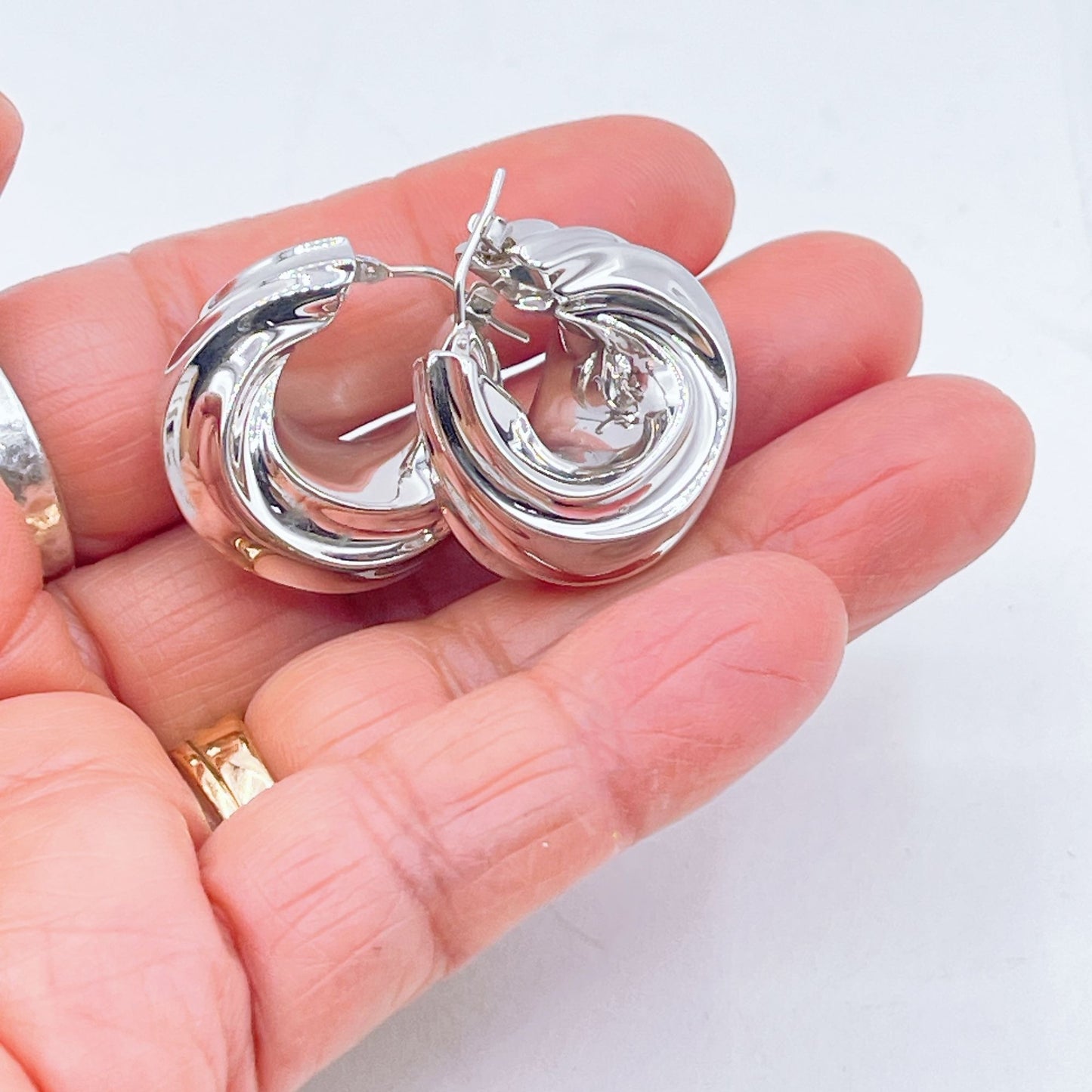 Milor Italy 14K White Gold Chunky Twisted Hoop Earrings M