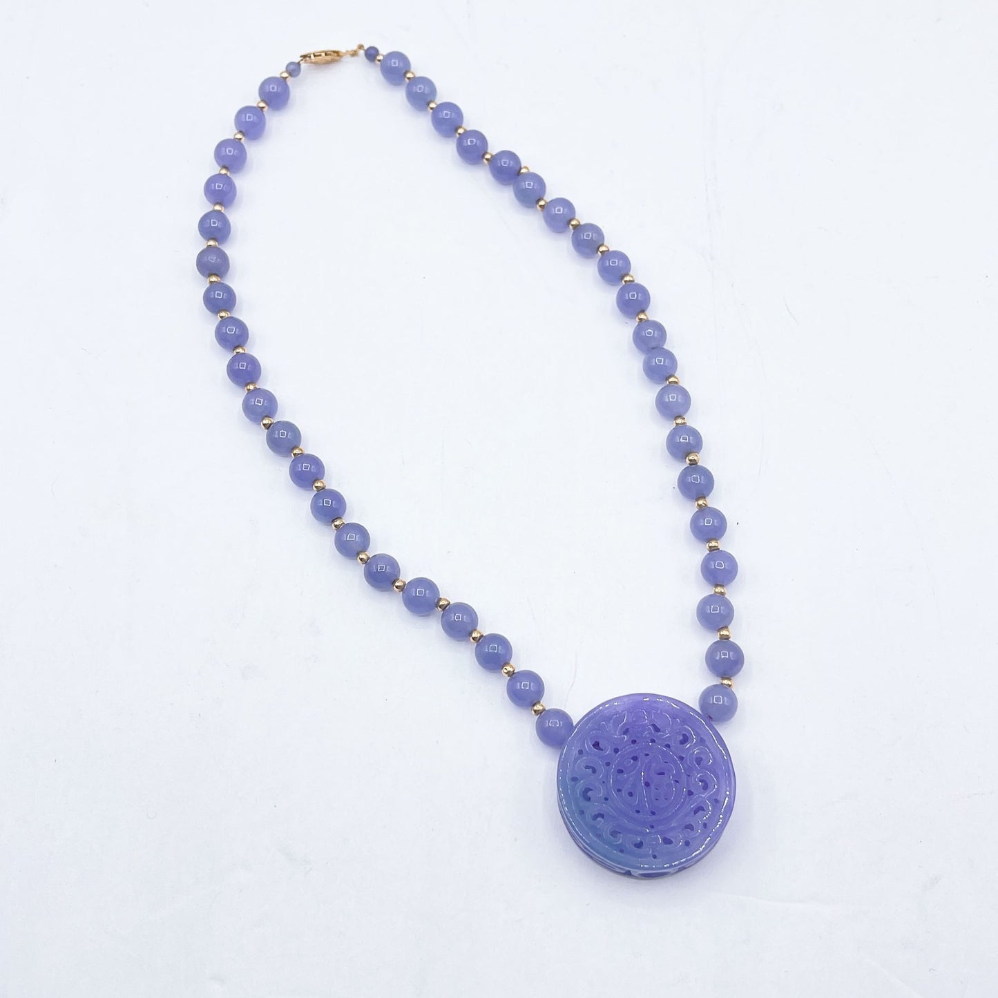 Vintage Lavender Jade & 14K Yellow Gold Bead Necklace With Carved Jade Pendant
