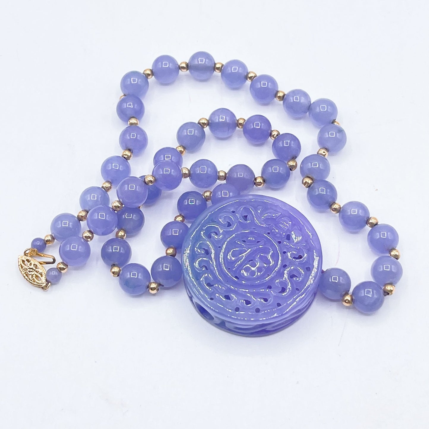 Vintage Lavender Jade & 14K Yellow Gold Bead Necklace With Carved Jade Pendant
