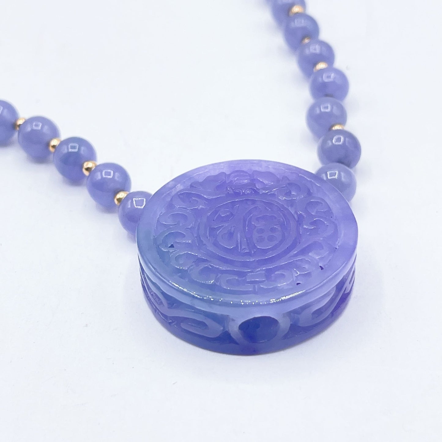 Vintage Lavender Jade & 14K Yellow Gold Bead Necklace With Carved Jade Pendant