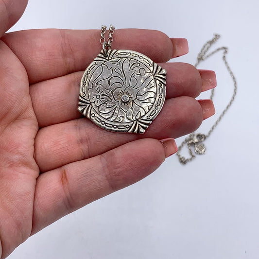 925 Sterling Silver Floral Pendant Necklace With Chain