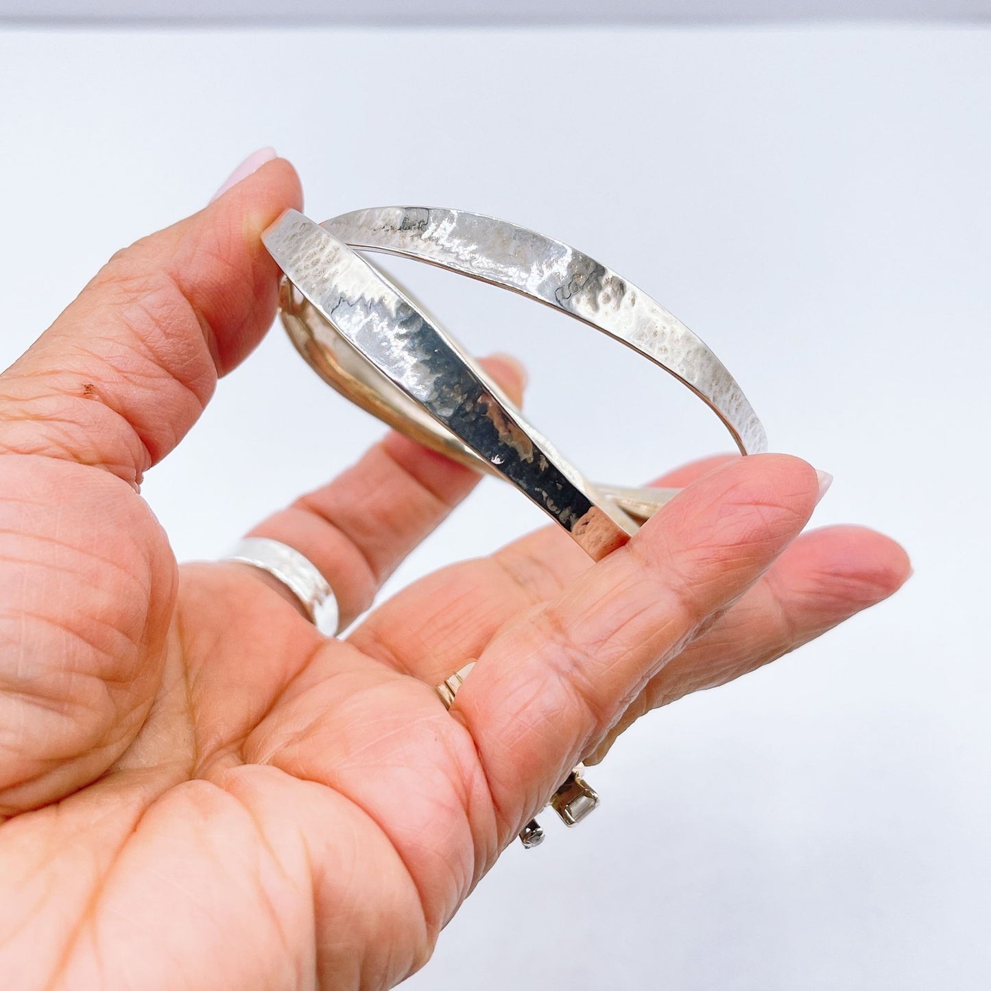 James Avery Vintage 925 Sterling Silver Linked Hammered Bangle Bracelets