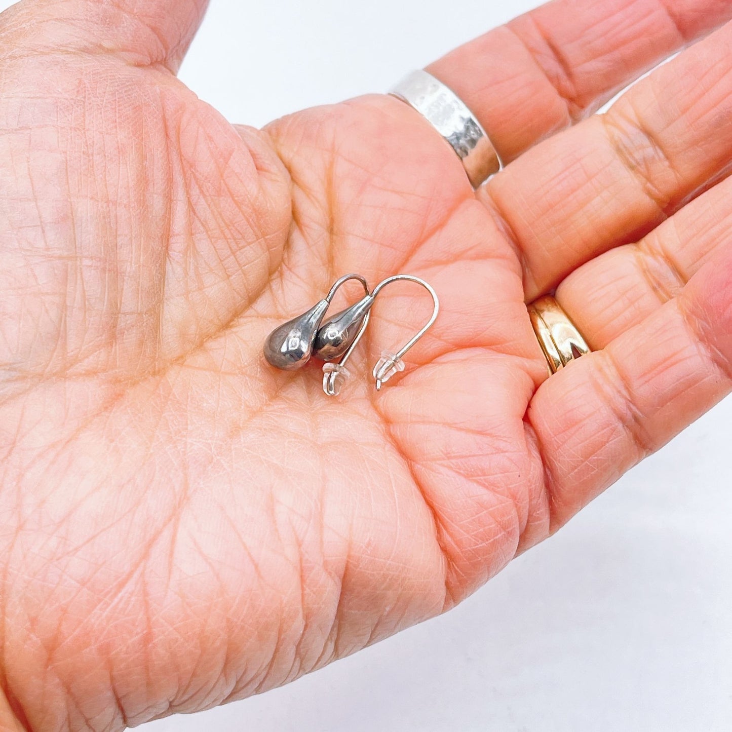 Silpada 925 Sterling Silver Teardrop Earrings