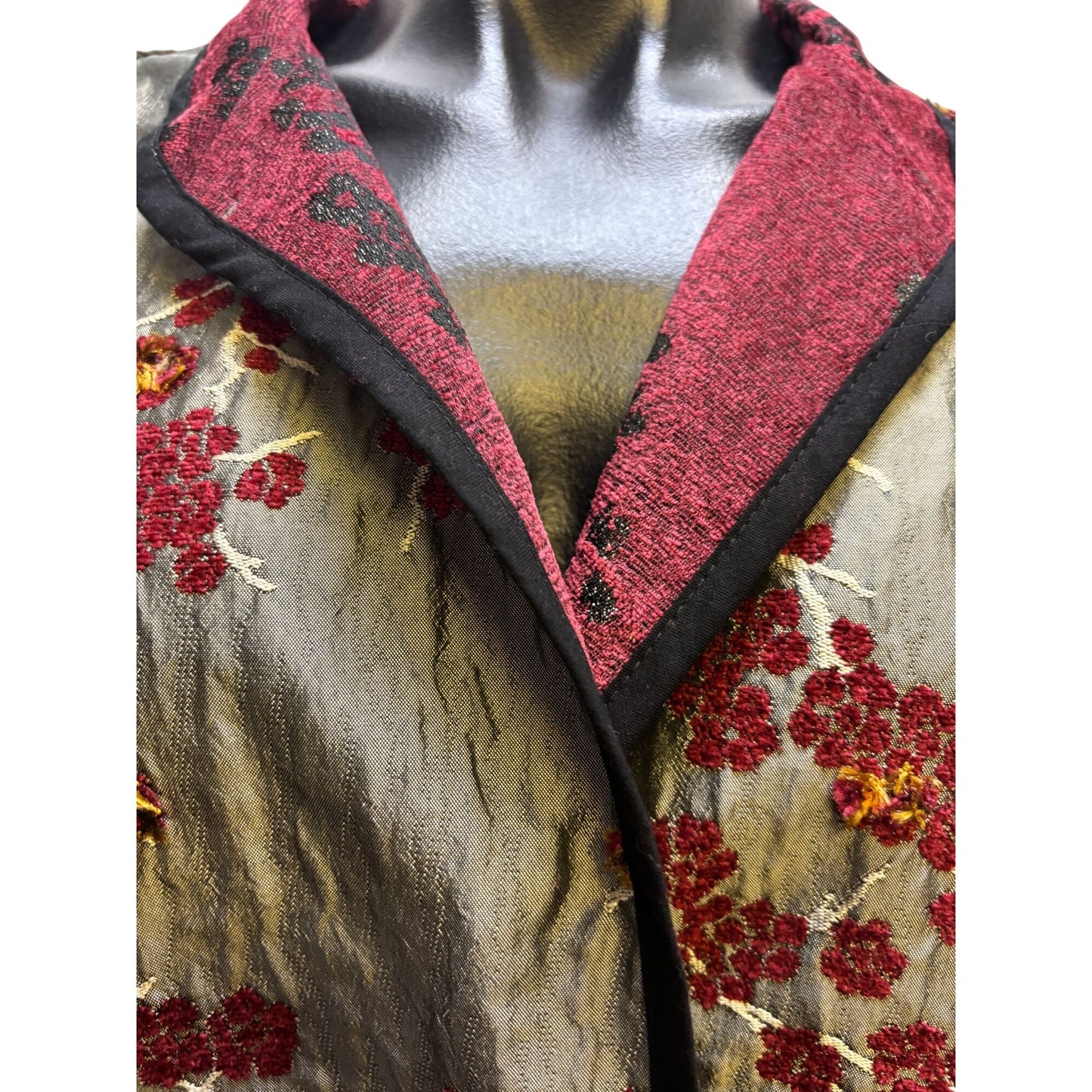 NWT Trimdin Reversible Embroidered Coat Gray Multi Floral Pattern L