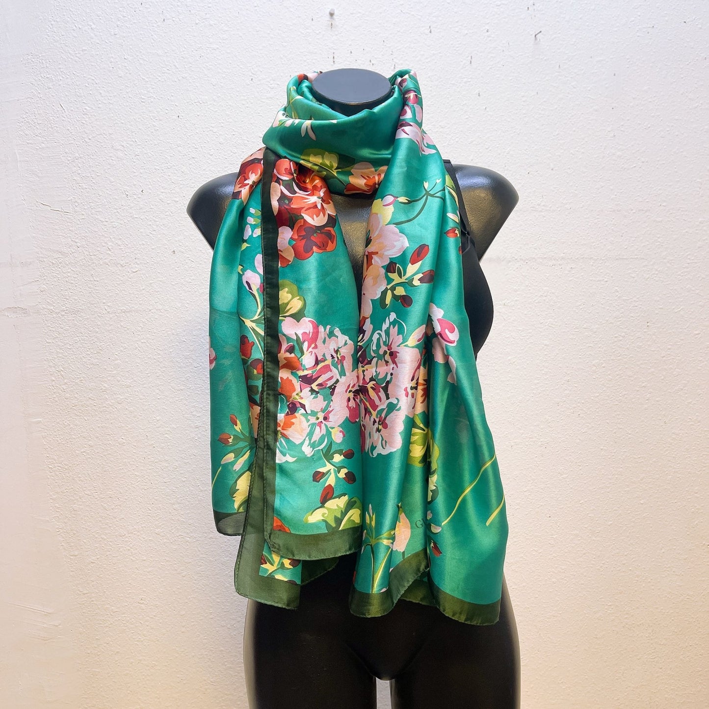 Gucci Floral 100% Silk Scarf Green Pink Design 35" x 70" Rectangle