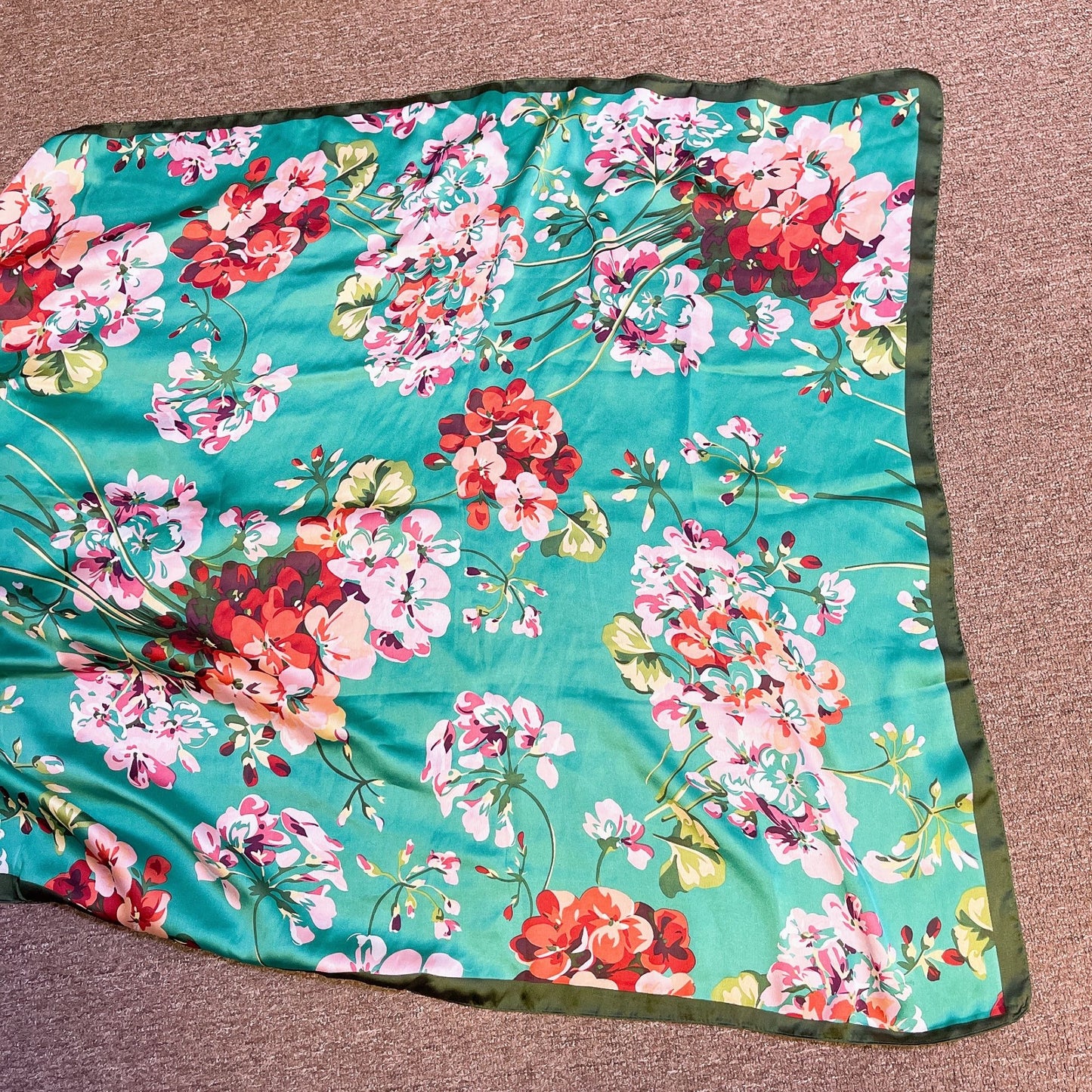 Gucci Floral 100% Silk Scarf Green Pink Design 35" x 70" Rectangle