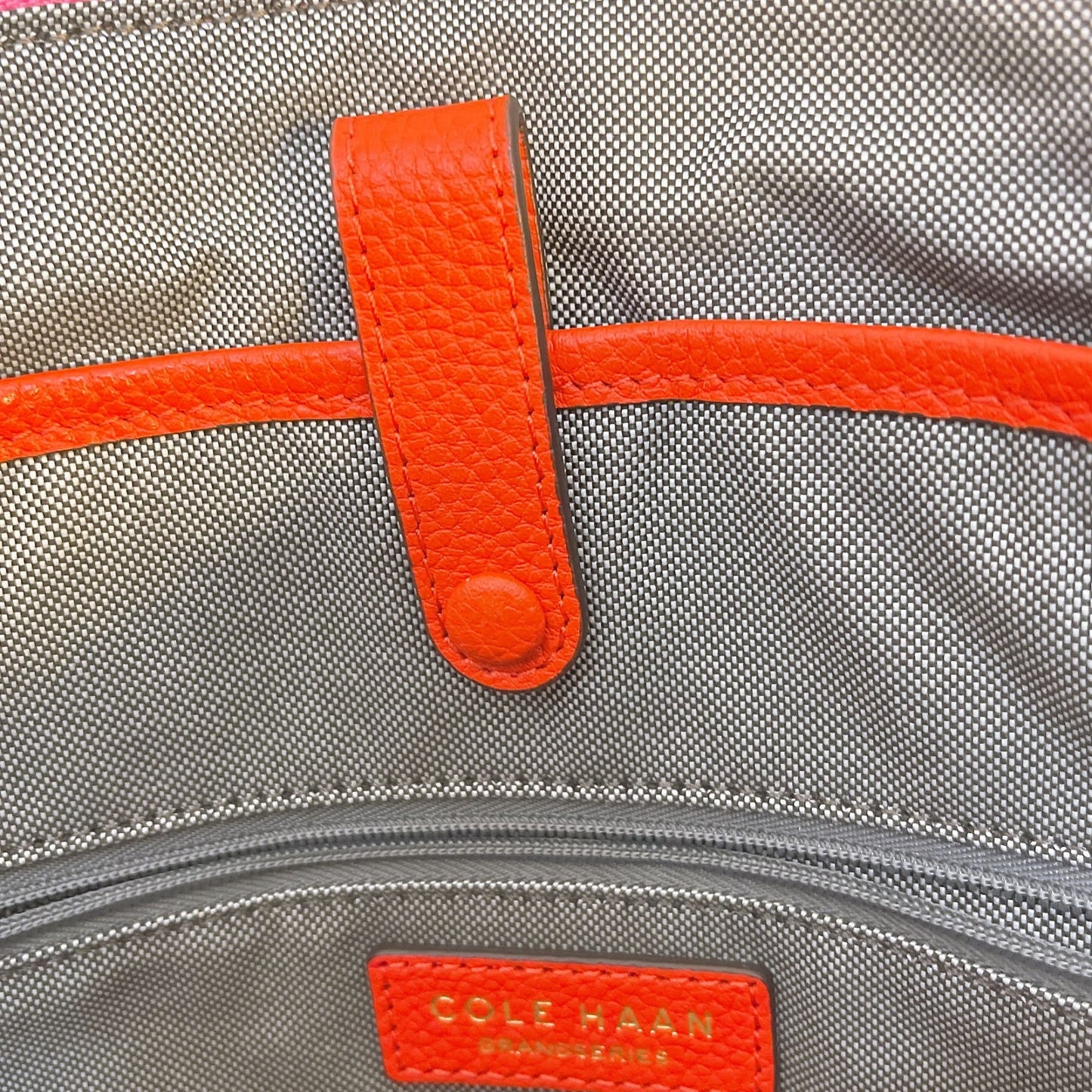 Cole Haan Womens Colorblock Leather Backpack With Adjustable Straps & Multiple Compartments