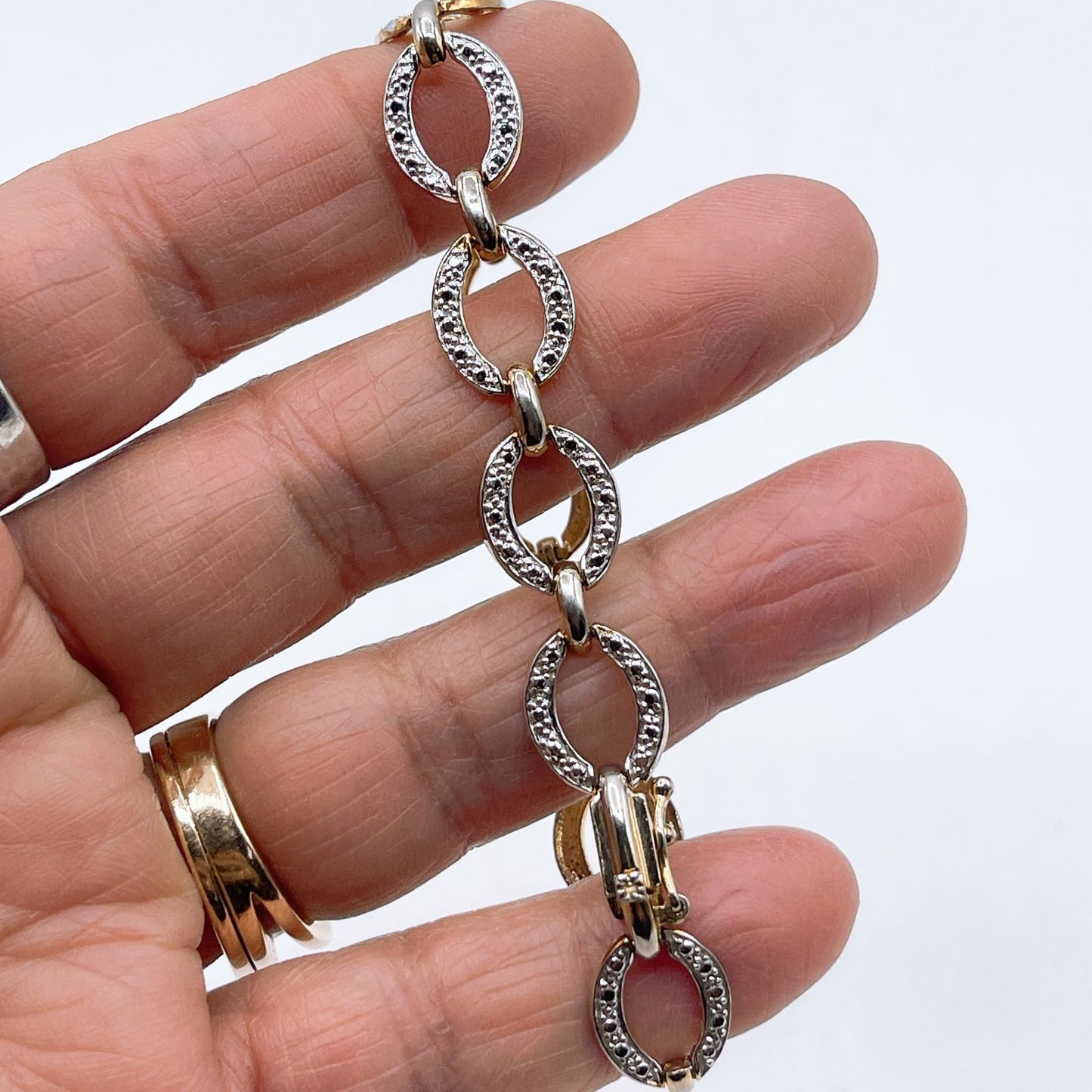 925 Gold Plated Oval Link Bracelet With Rhinestone Accents & Secure Clasp