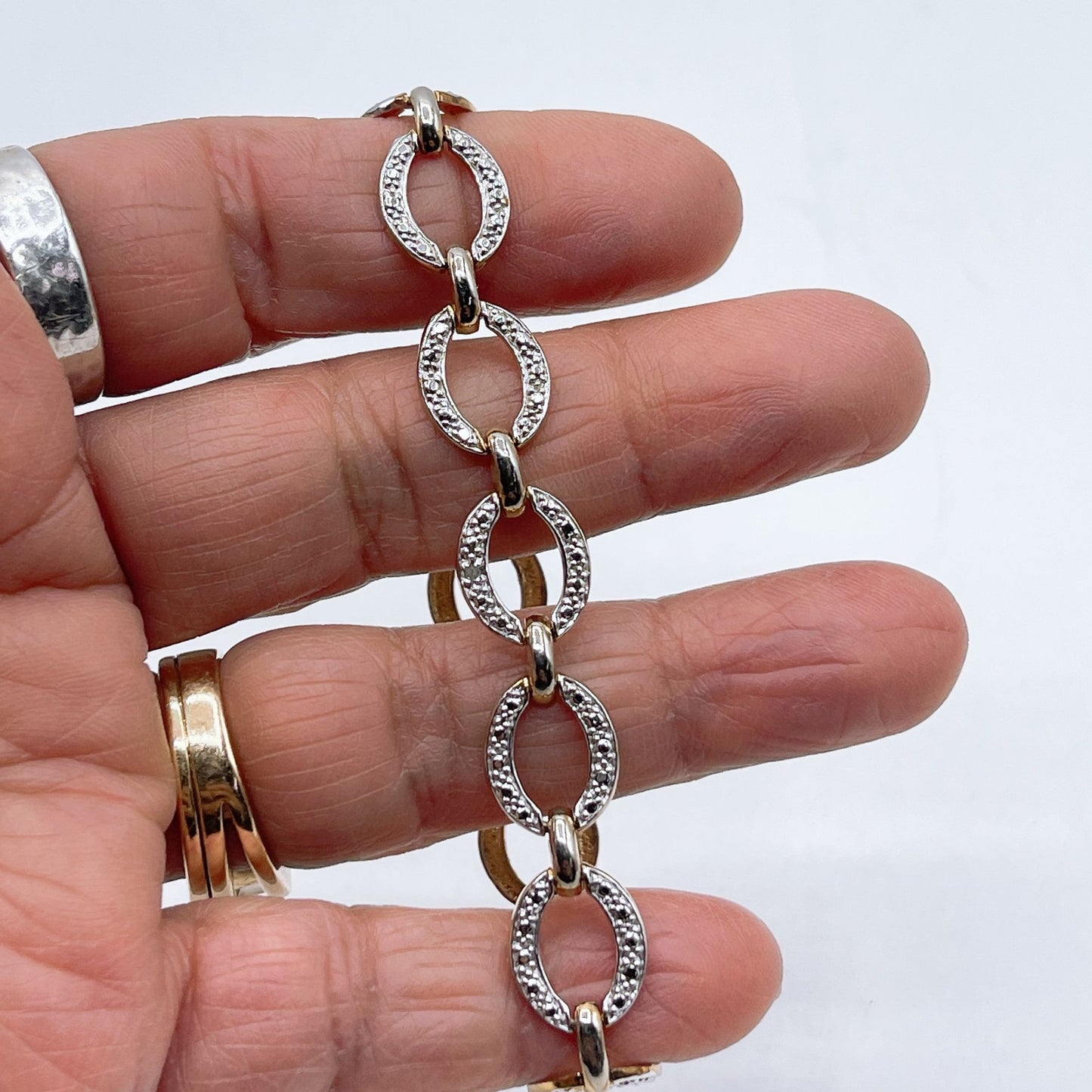 925 Gold Plated Oval Link Bracelet With Rhinestone Accents & Secure Clasp