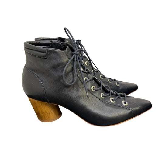 Bernardo Black Leather Lace-Up Ankle Boots With Block Heel 8.5