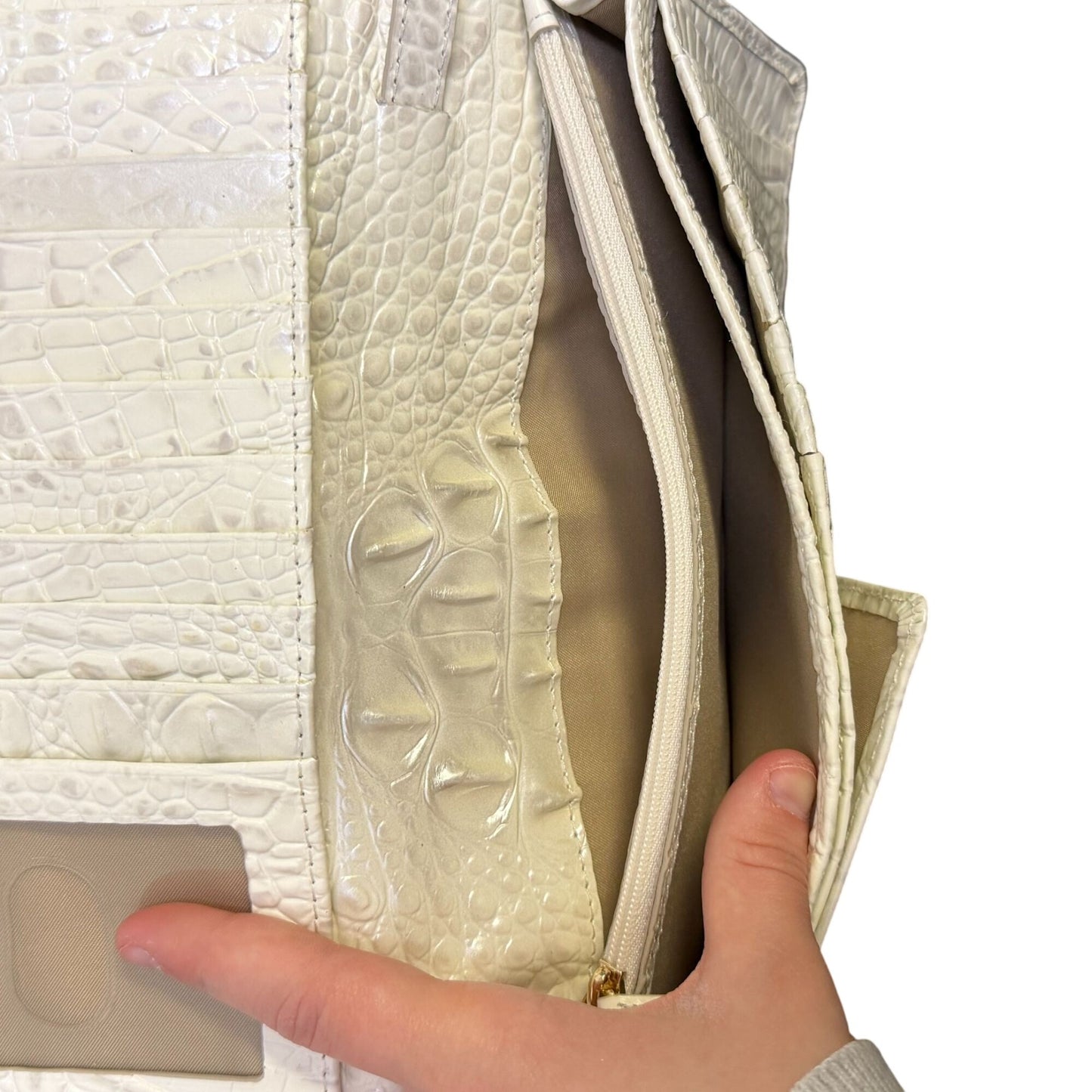 NWT Brahmin Annmarie Daydream Melbourne Genuine Leather Ivory Wallet