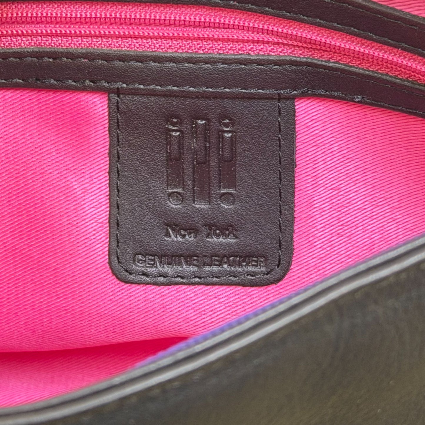 iIi Crossbody Multi-Color Leather Bag With Adjustable Strap