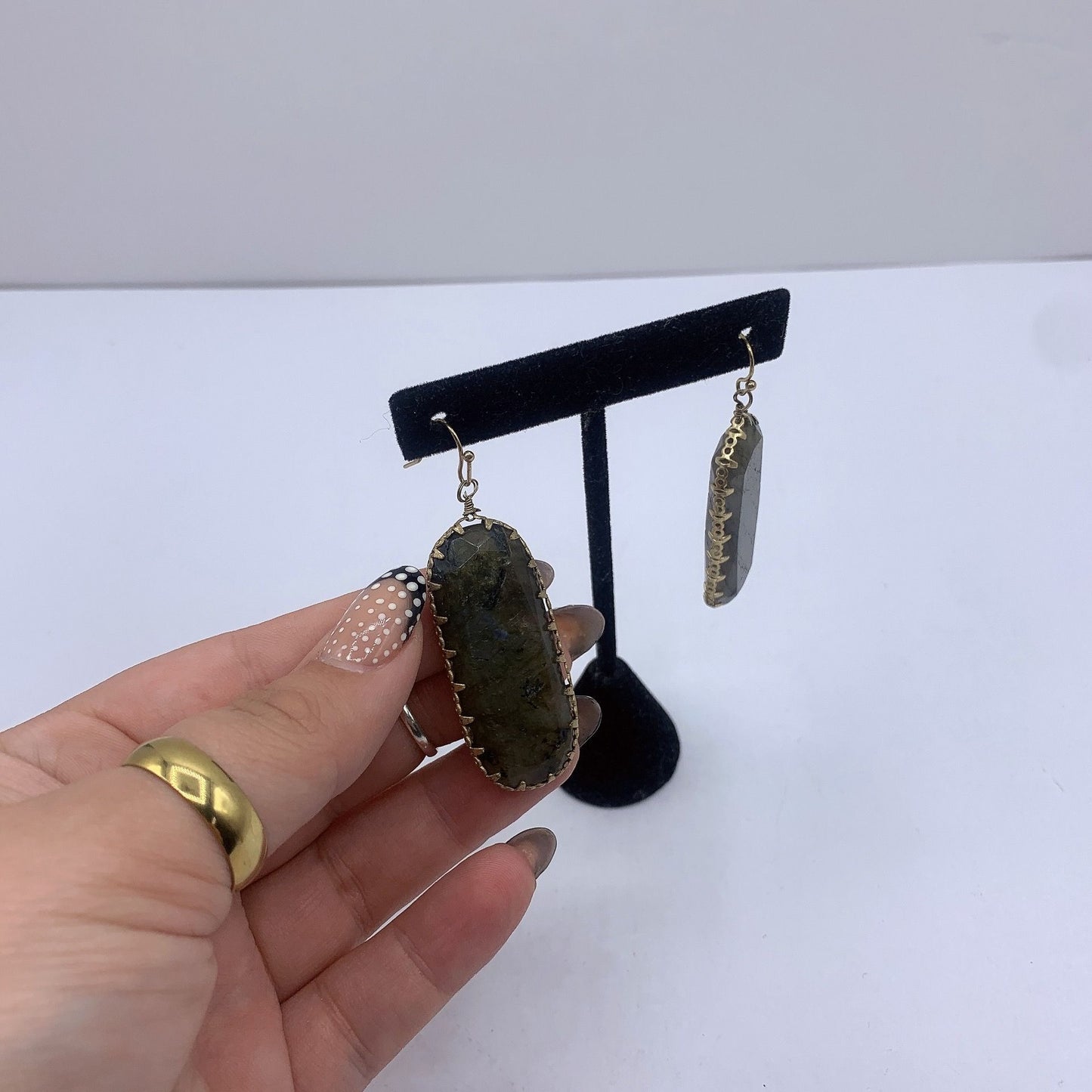 Kendra Scott Oval Dangle Earrings