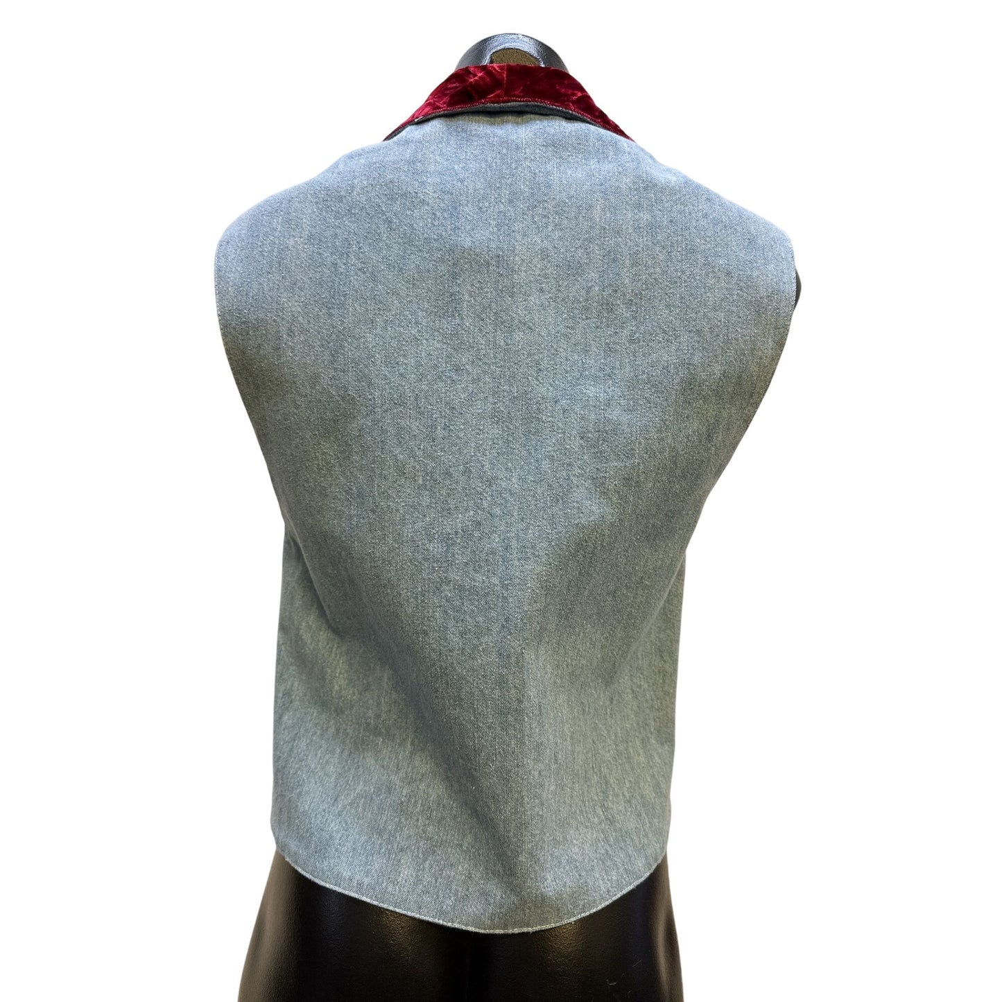 Double D RanchWear Light Blue Denim Vest W/Burgundy Velvet Collar Size Medium