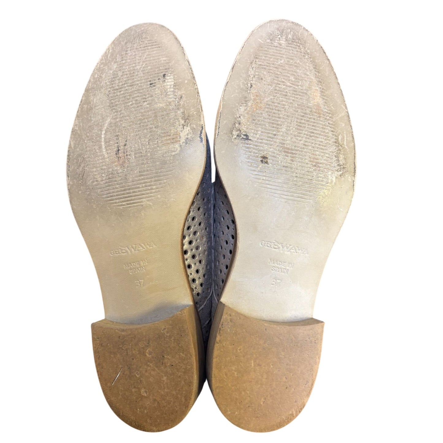 Geewawa Perforated Leather Loafers Bronze Size 6.5