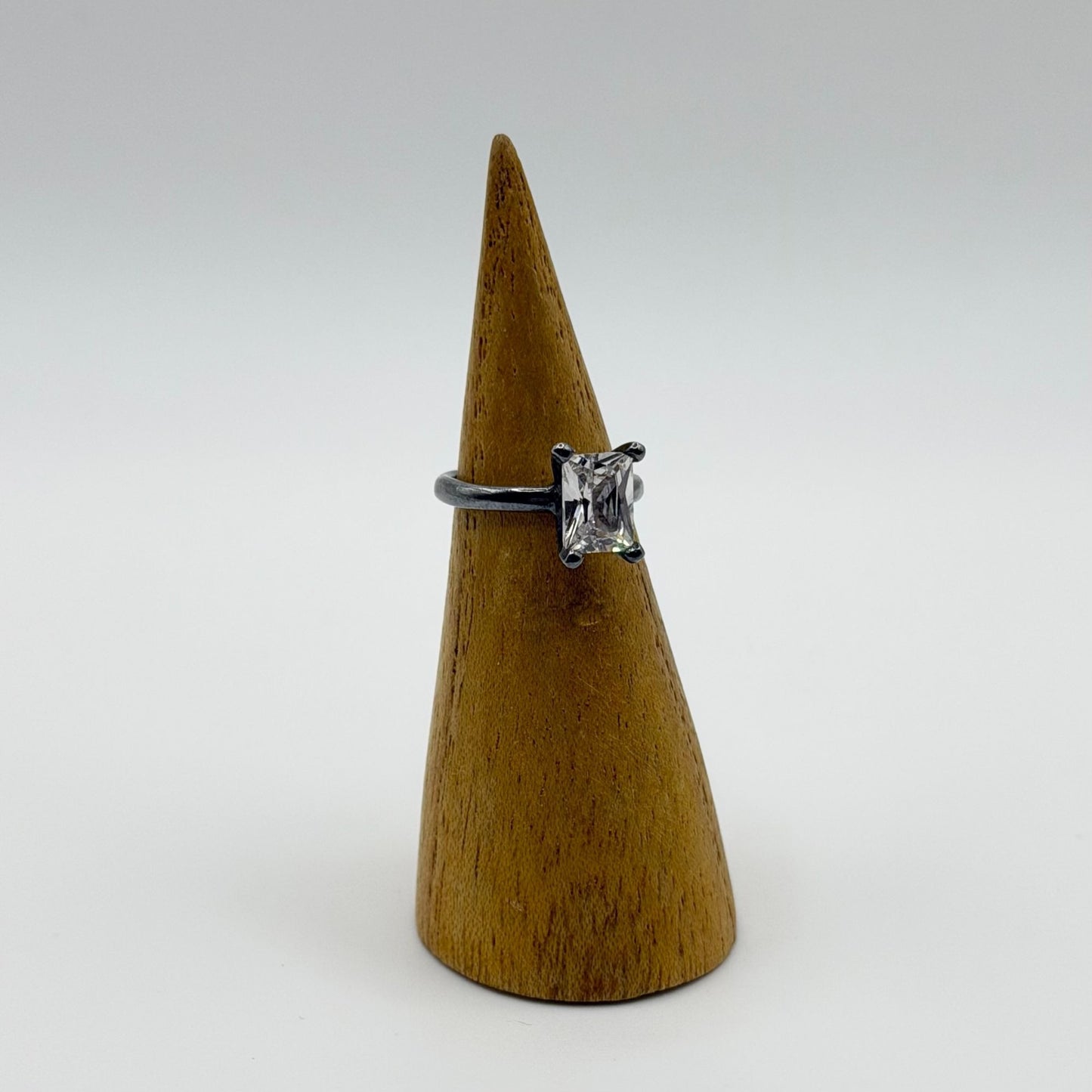 925 Sterling Silver Princess Cut Glass Solitaire Ring Size 4