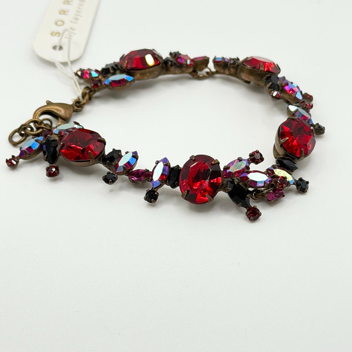 Sorrelli Classic Clover Bracelet With Red Swarovski Crystals & Antique Gold-Tone